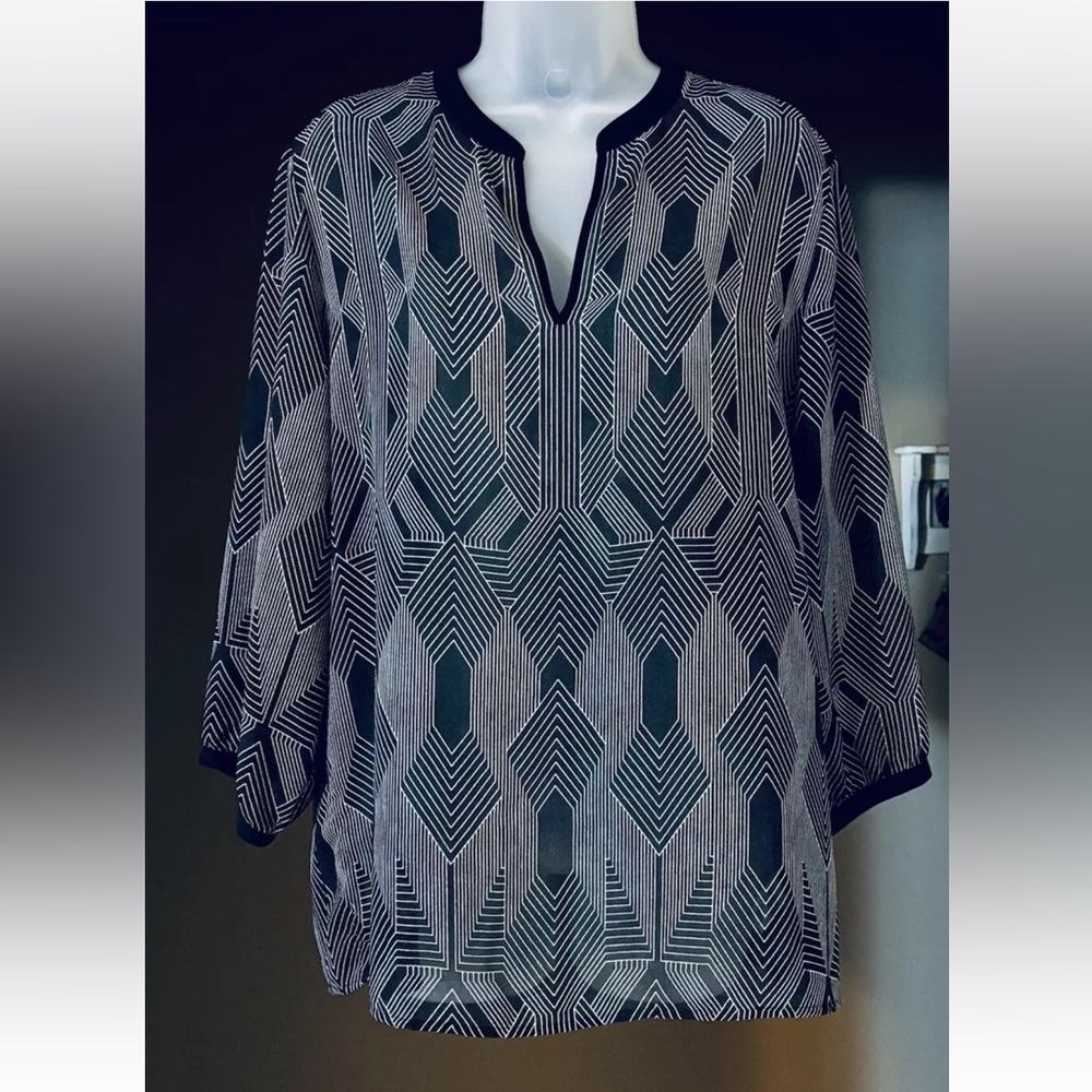 Coldwater Creek Women's Size L (14) Black Semi Sheer Tunic Top Geometric Office